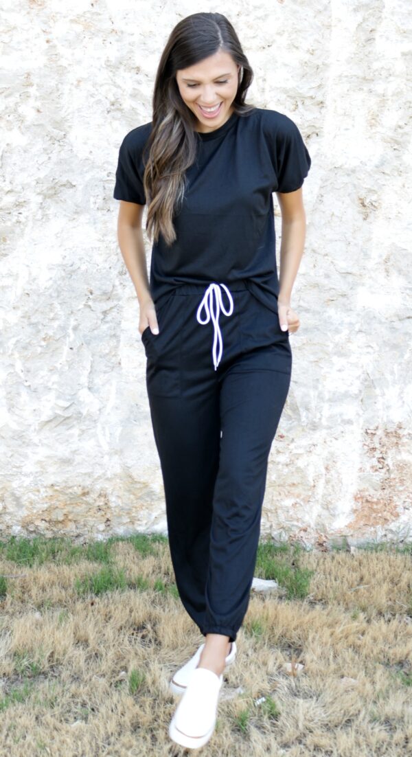 dream chaser black two piece set